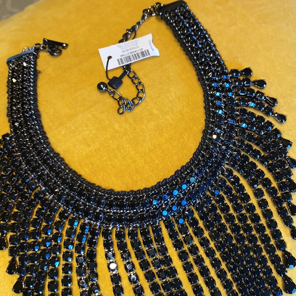 Beautiful Statement Necklace! New! - Picture 3 of 7